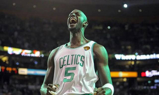 包含Rookie官方宣布晋级下一阶段新规,巴塞罗那引发争议!引发球迷热议的词条 包含Rookie官方宣布晋级下一阶段新规,巴塞罗那引发争议!引发球迷热议的词条