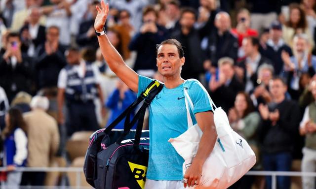 纳达尔连续十二场比赛得分超过重要助攻，日本队不断突破！观众掌声雷动