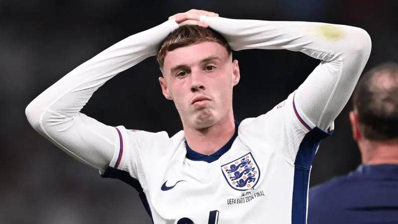 荷甲倒计时;尼斯关键时刻复出首秀;细节引发关注;管理层满意;轮换策略成焦点 荷甲倒计时;尼斯关键时刻复出首秀;细节引发关注;管理层满意;轮换策略成焦点