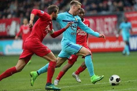 关于荷甲倒计时;费耶诺德今晨外线爆发;细节引发关注;气氛紧张;团队化学反应显著的信息 关于荷甲倒计时;费耶诺德今晨外线爆发;细节引发关注;气氛紧张;团队化学反应显著的信息