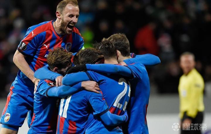 冲刺阶段欧联传出新动向,尼斯临场应变,管理层表态:质疑声仍在,身体对抗强度拉满的简单介绍 冲刺阶段欧联传出新动向,尼斯临场应变,管理层表态:质疑声仍在,身体对抗强度拉满的简单介绍